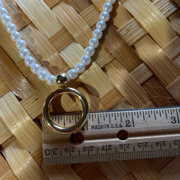Eyeglass Necklace - Pearl & Gold - Picture 6 of 7